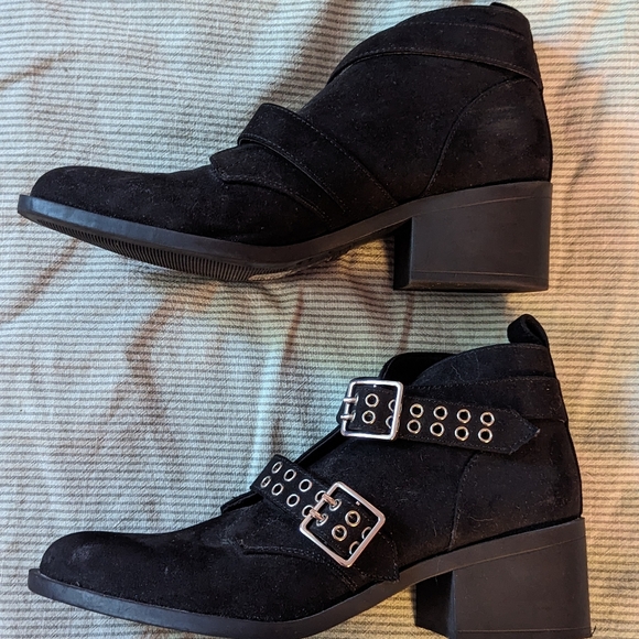 H&M Black Suede Ankle Booties - Picture 3 of 7